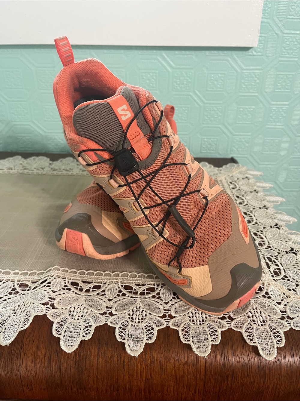 Salomon running hiking shoes 8.5